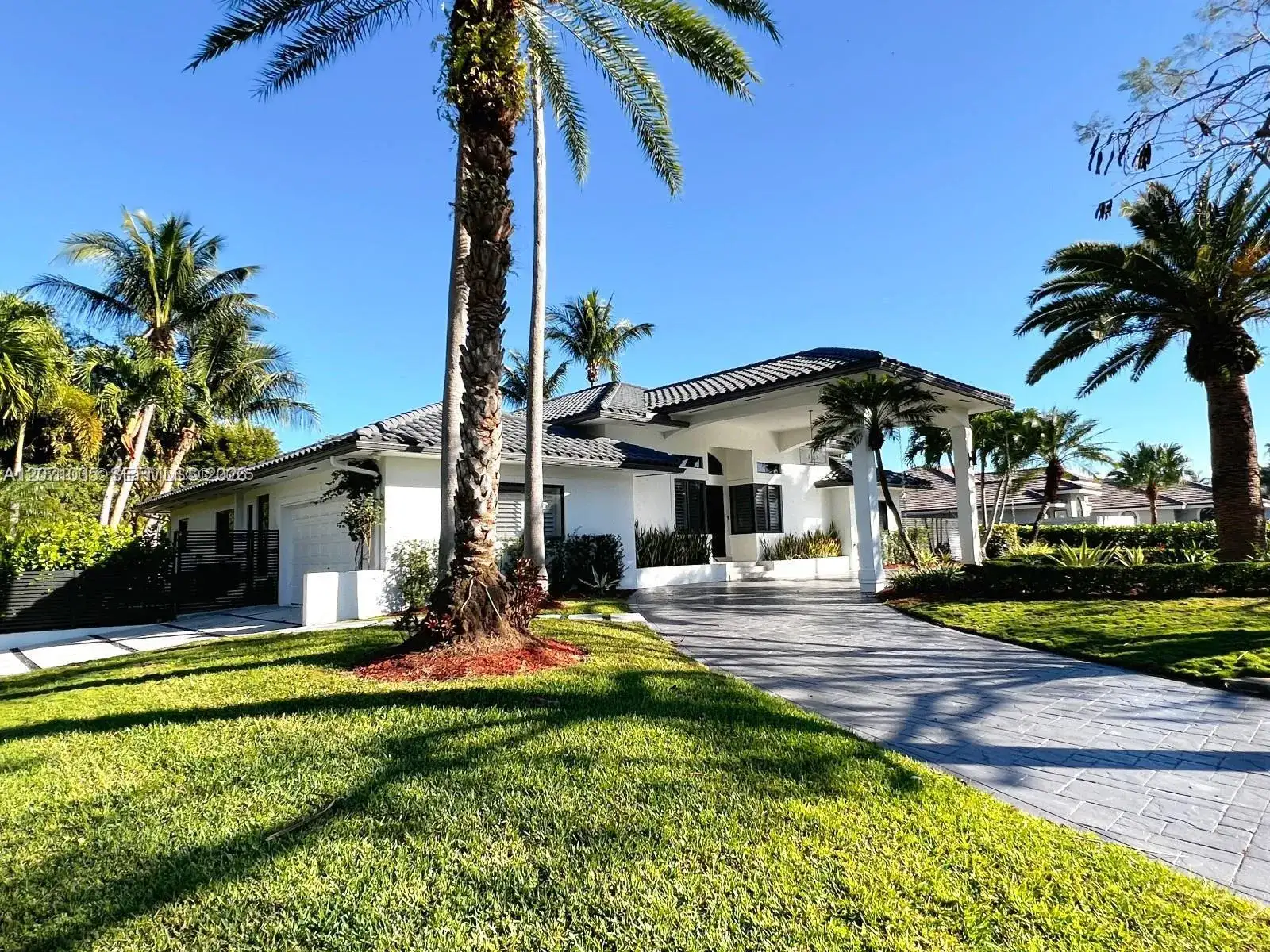 17615 SW 80th, Palmetto Bay FL 33157 photo 2
