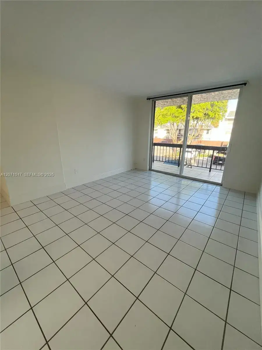 8311 SW 142nd Ave # I204, Miami FL 33183 photo 3