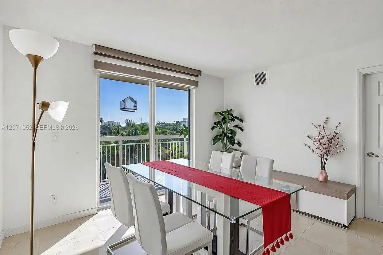 816 NW 11th St # 607, Miami FL 33136 photo 2