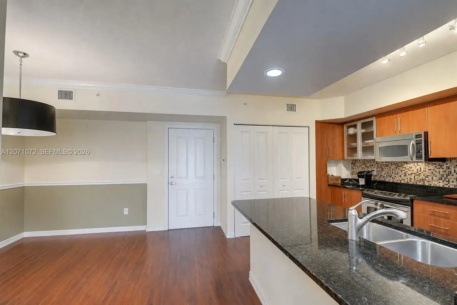 600 S Dixie Hwy # 327, West Palm Beach FL 33401 photo 3