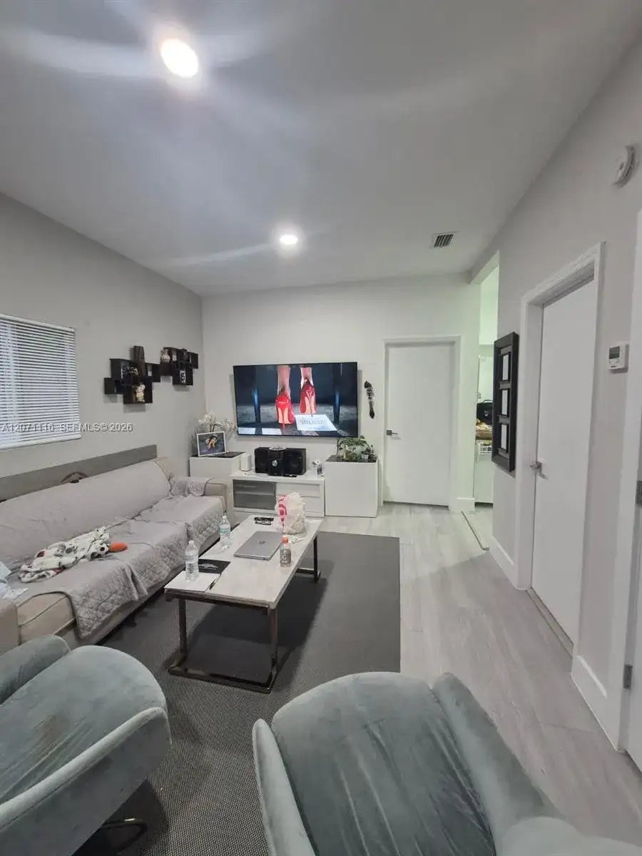 1137 NW 55th St, Miami FL 33127 photo 4