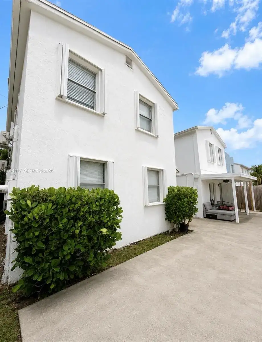 127 NW 47th Ter # 4, Miami FL 33127 photo 2