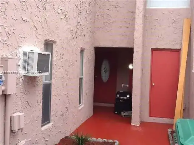 1648 NW 58TH AV # 3, Lauderhill FL 33313 photo 2