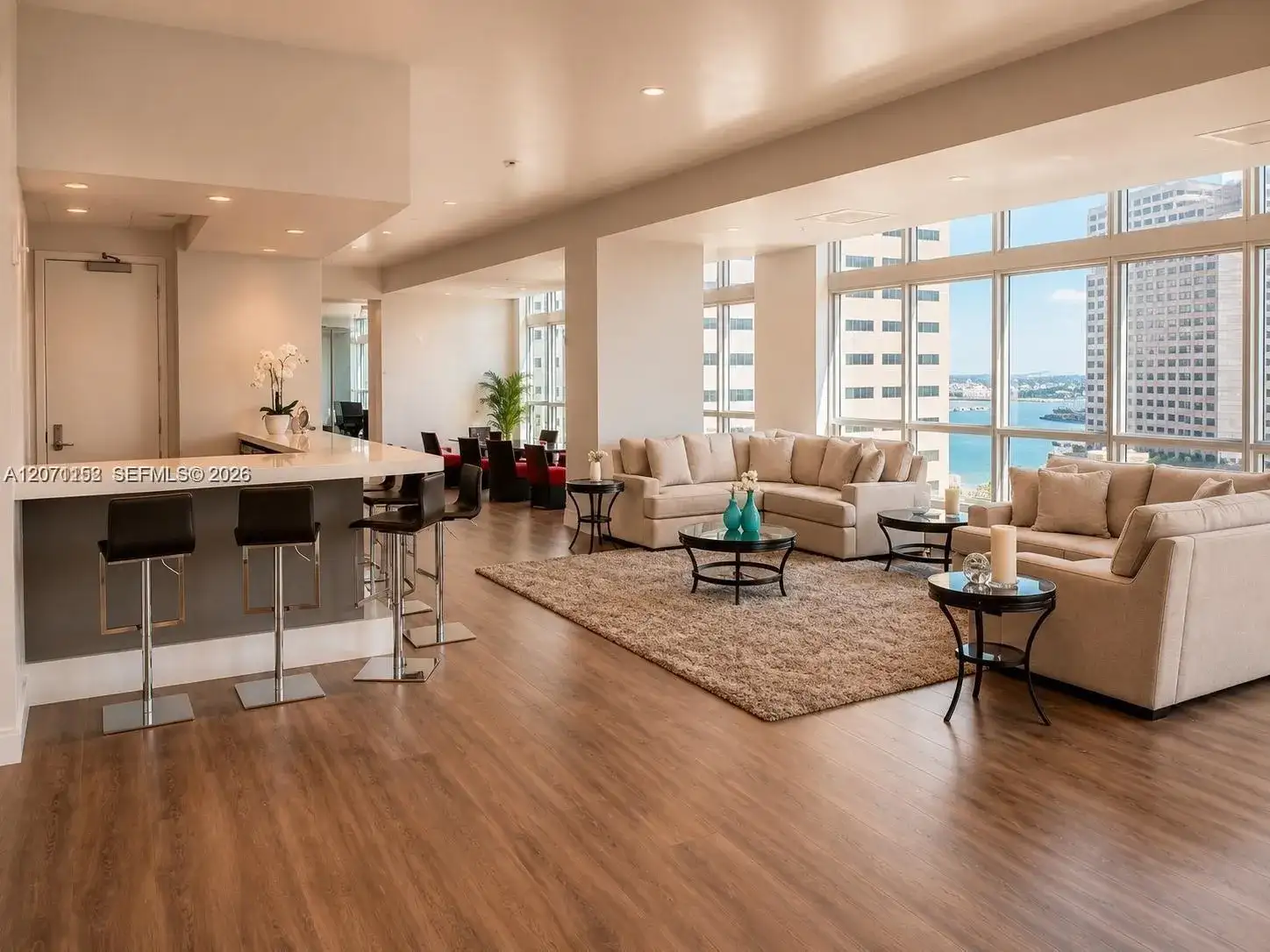 300 S Biscayne Blvd # 3311, Miami FL 33131 photo 5