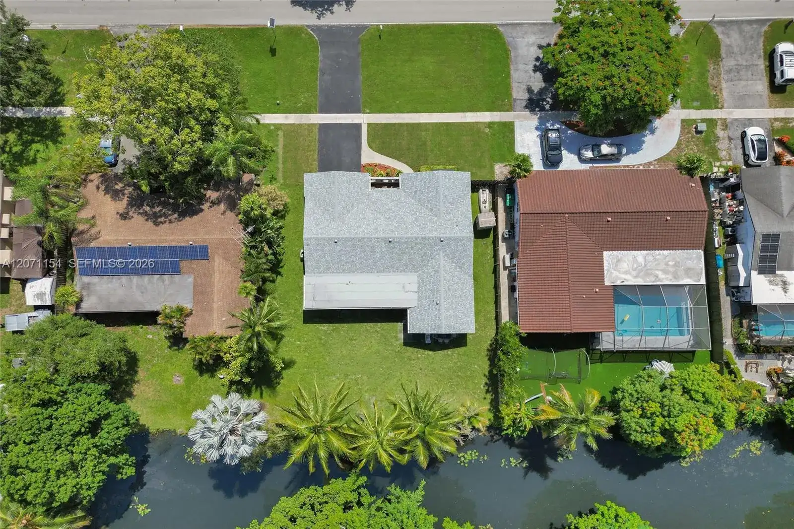 5321 SW 90th Ave, Cooper City FL 33328 photo 2