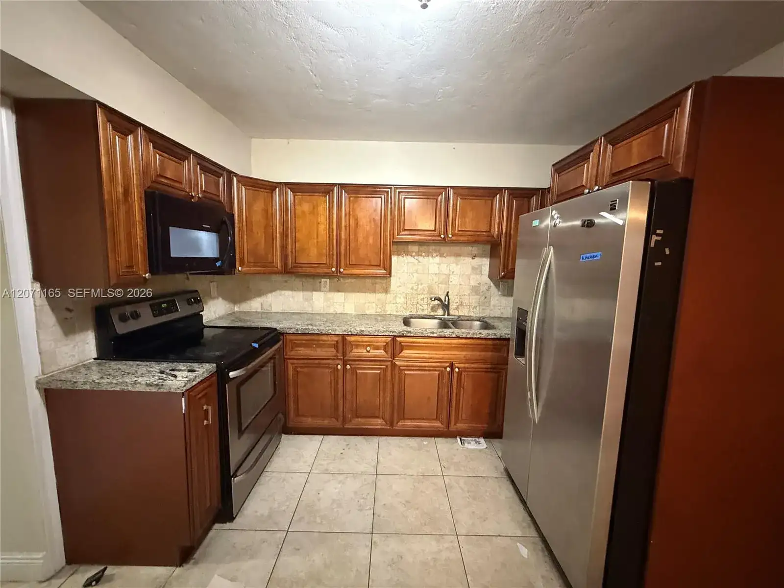 2751 N 66th Ave, Hollywood FL 33024 photo 2