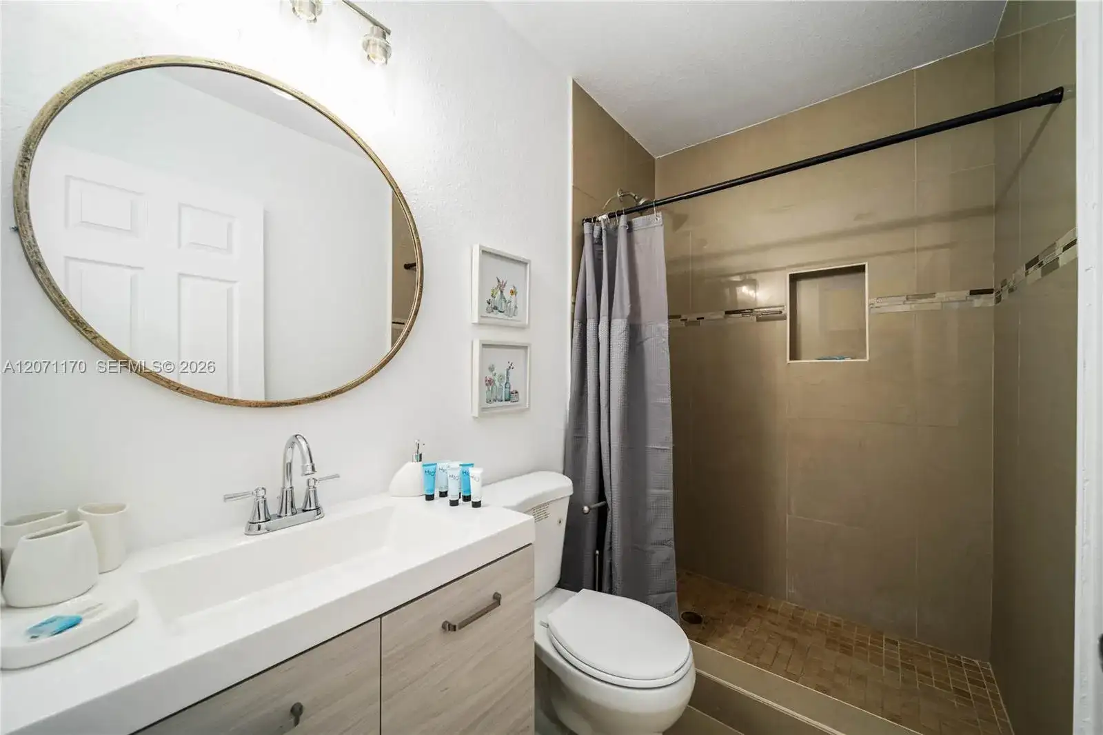 1250 NE 110th St # 1250, Miami FL 33161 photo 3