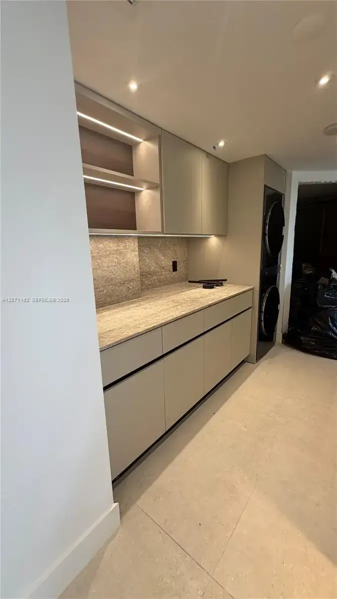 3610 Yacht Club Dr # 213, Aventura FL 33180 photo 3