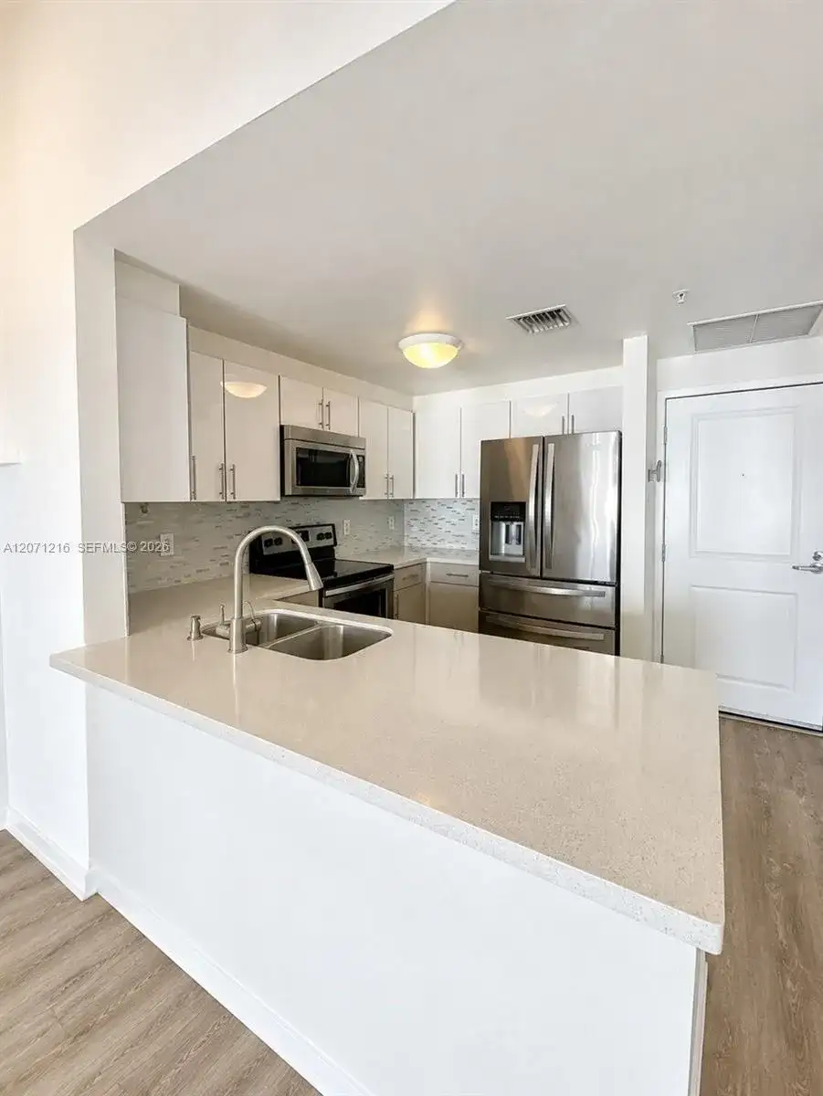 1250 S Miami Ave # 2413, Miami FL 33130 photo 3
