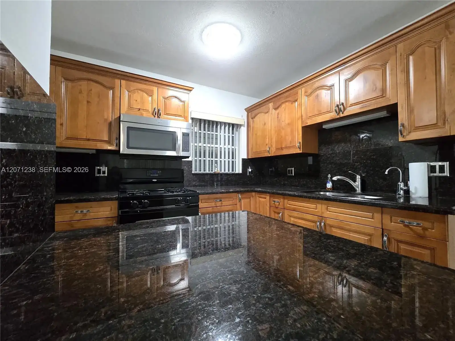 515 Hunter St, West Palm Beach FL 33405 photo 4