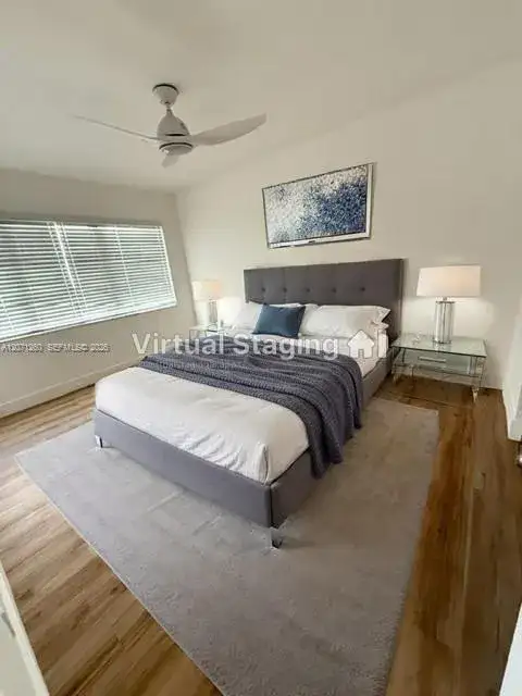 401 SE 10th St rear, Hallandale Beach FL 33009 photo 2