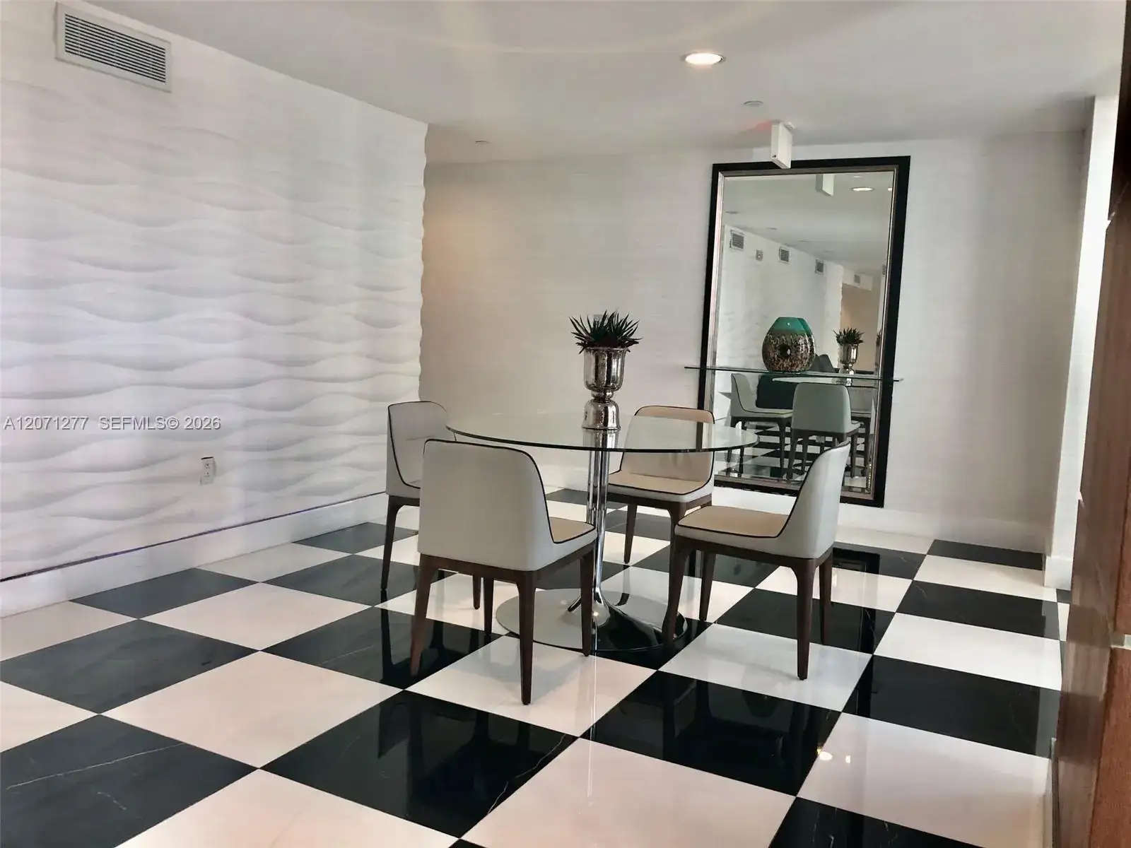 1800 N Bayshore Dr # 814, Miami FL 33132 photo 5