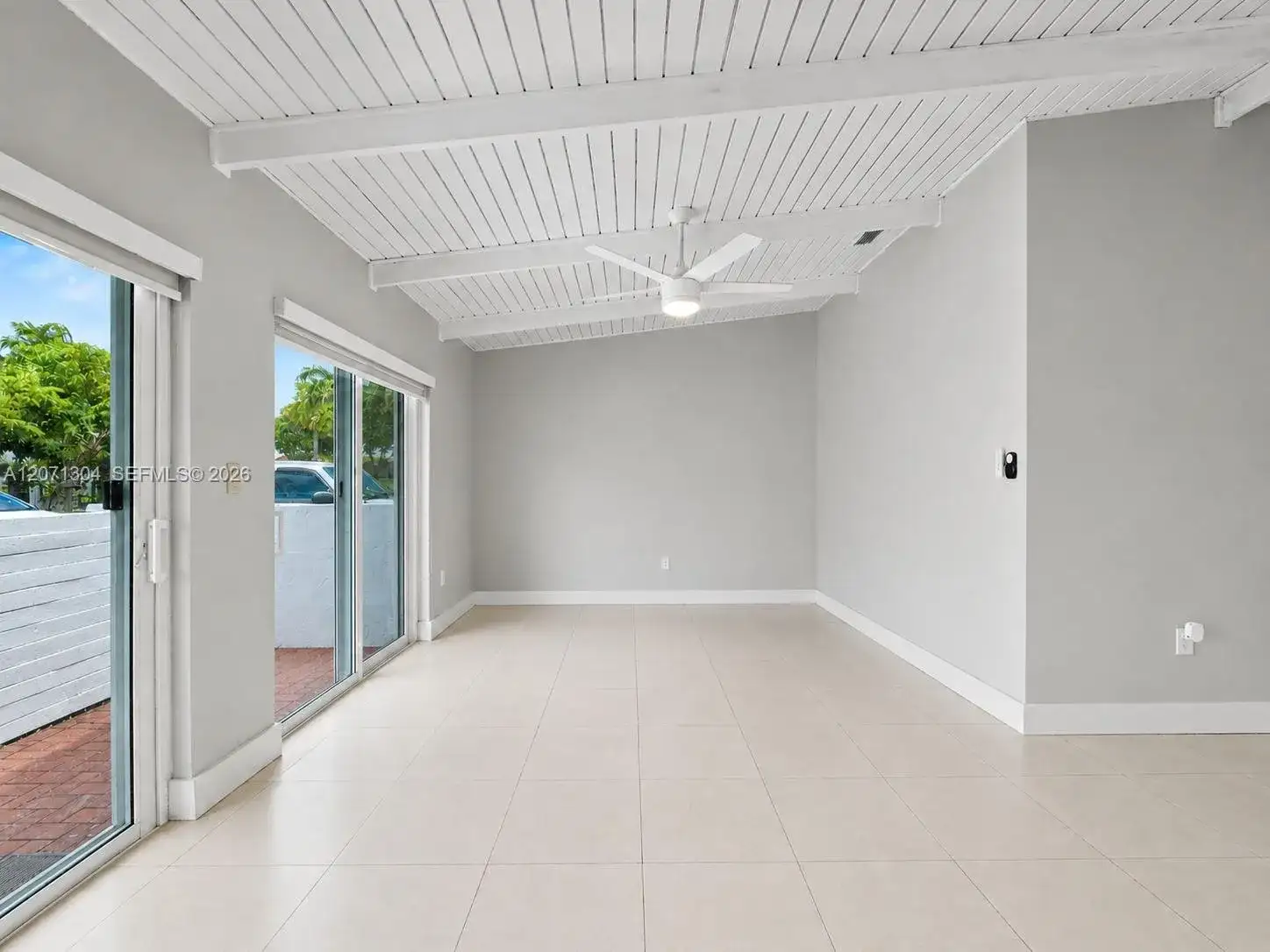 13710 SW 18th Ter, Miami FL 33175 photo 2