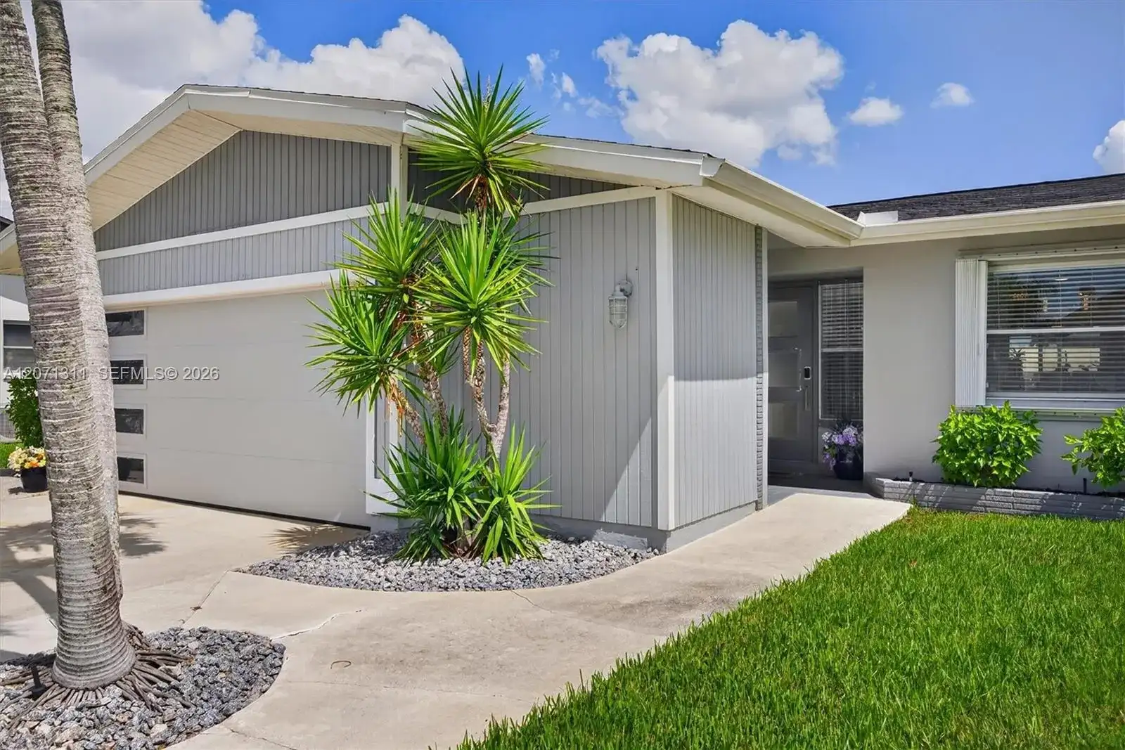 1633 Edith Esplande, Cape Coral FL 33904 photo 4