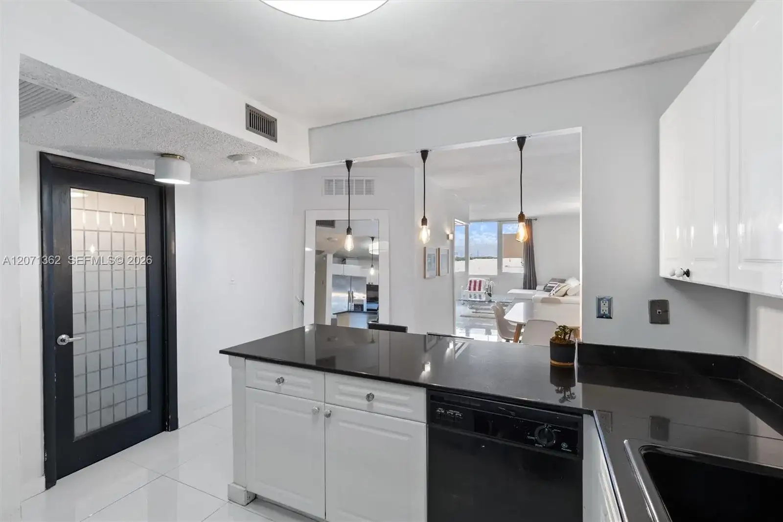 2301 collins ave # 931, Miami Beach FL 33139 photo 4