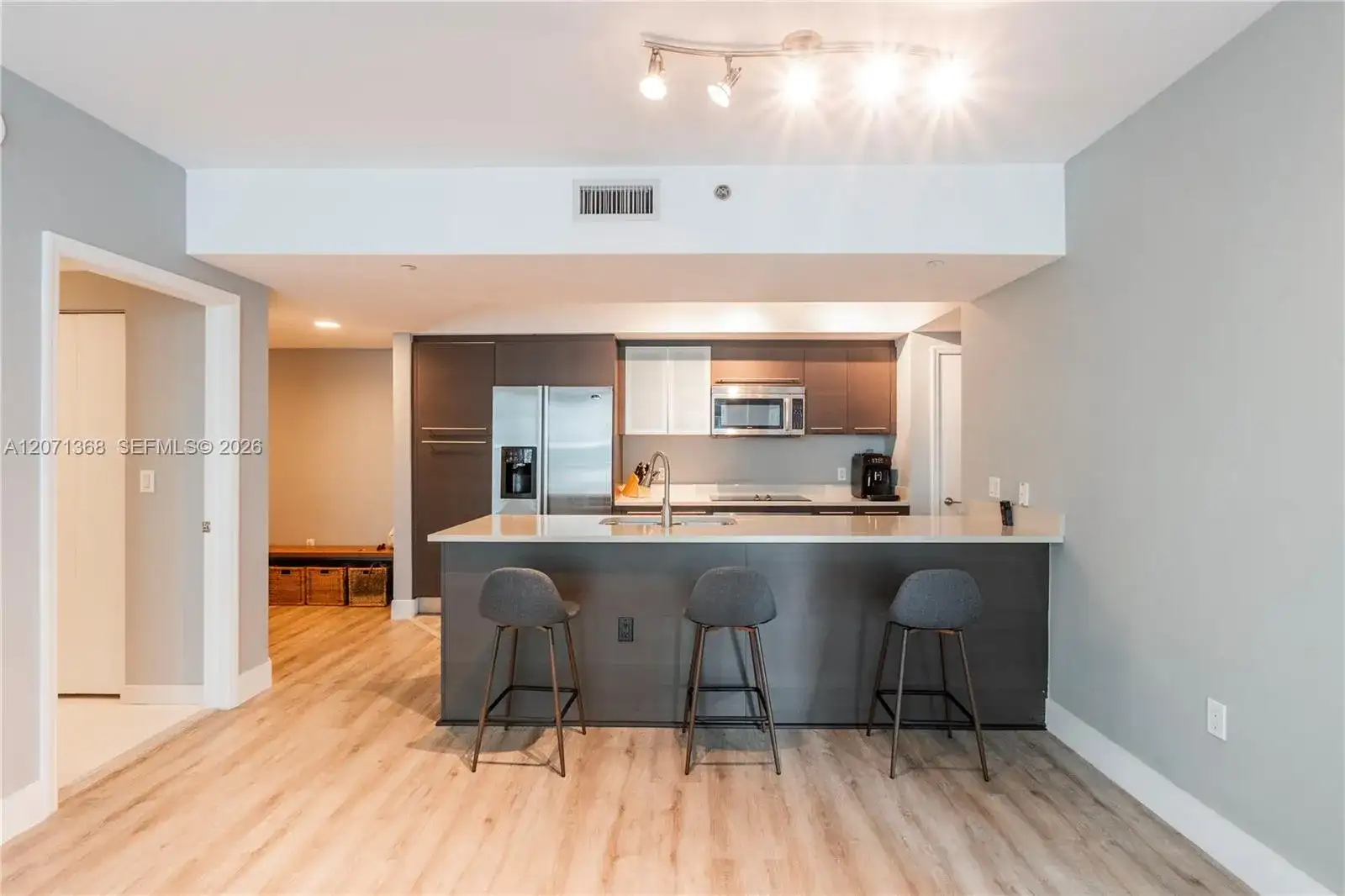 55 SE 6th St # 1205, Miami FL 33131 photo 4