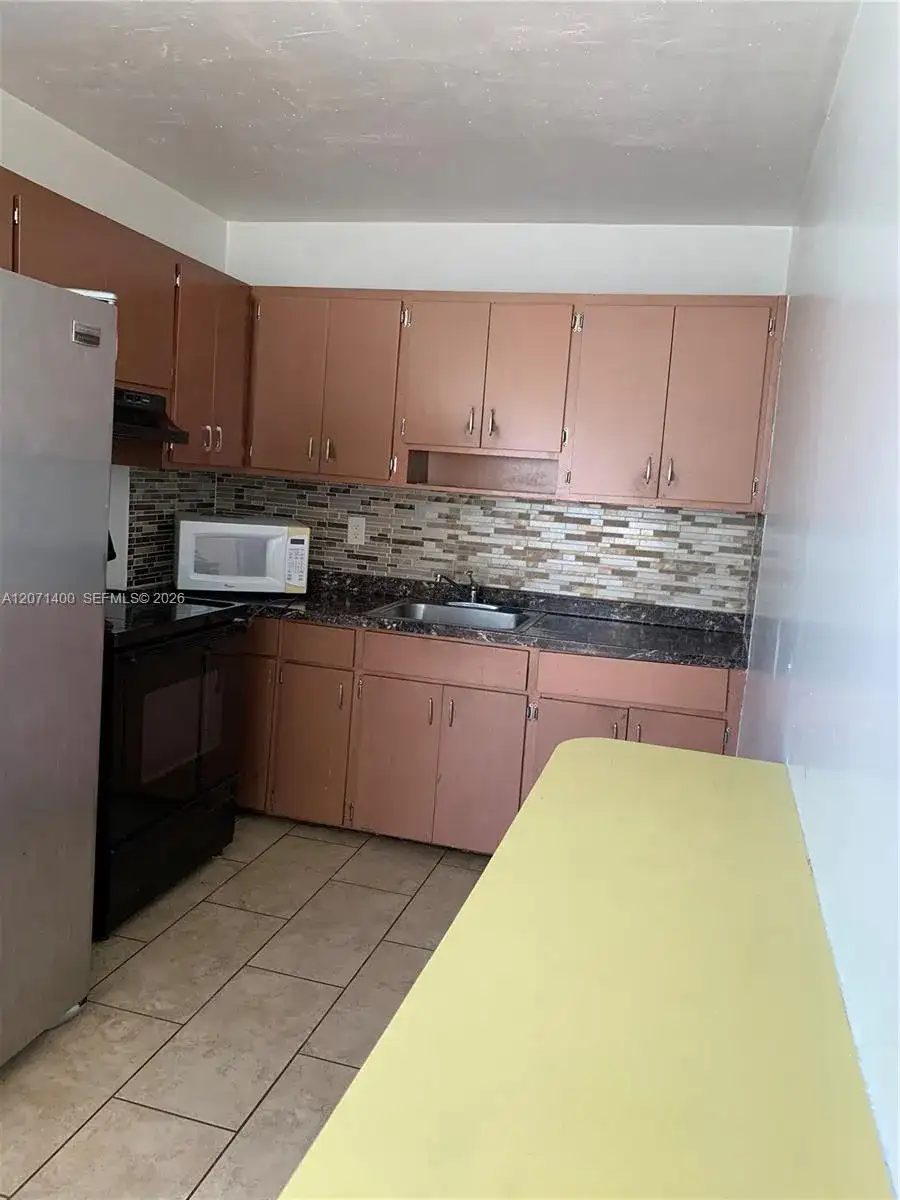 4501 SW 25th St # 0, West Park FL 33023 photo 5