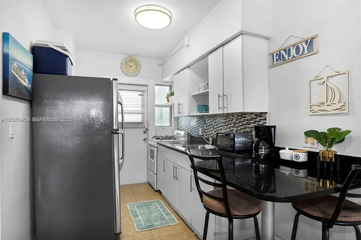 300 74th St # 15, Miami Beach FL 33141 photo 4