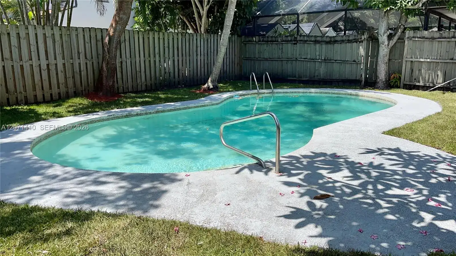 820 SE 12th St # 2, Fort Lauderdale FL 33316 photo 2