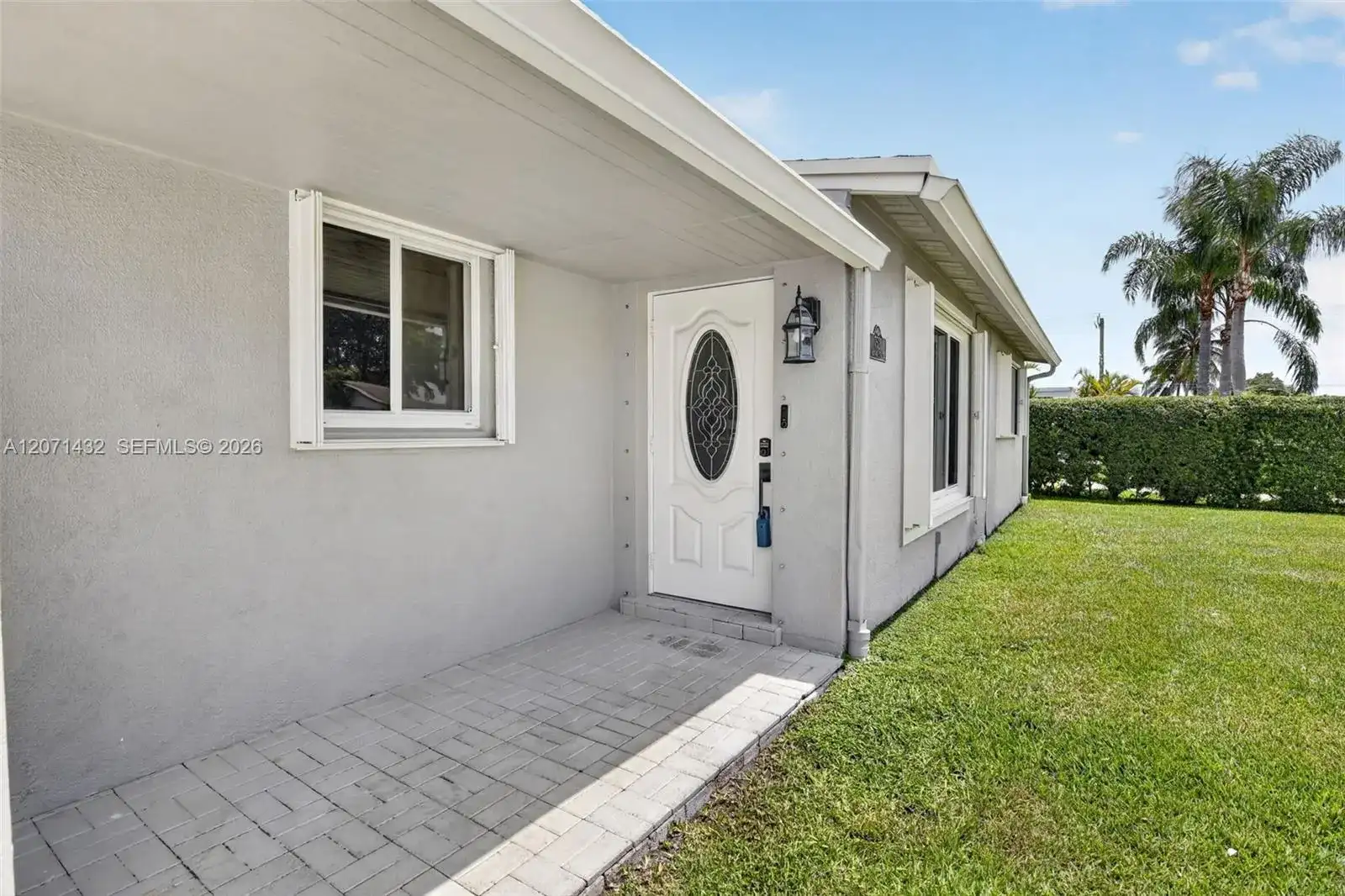 7521 Eaton St, Hollywood FL 33024 photo 3