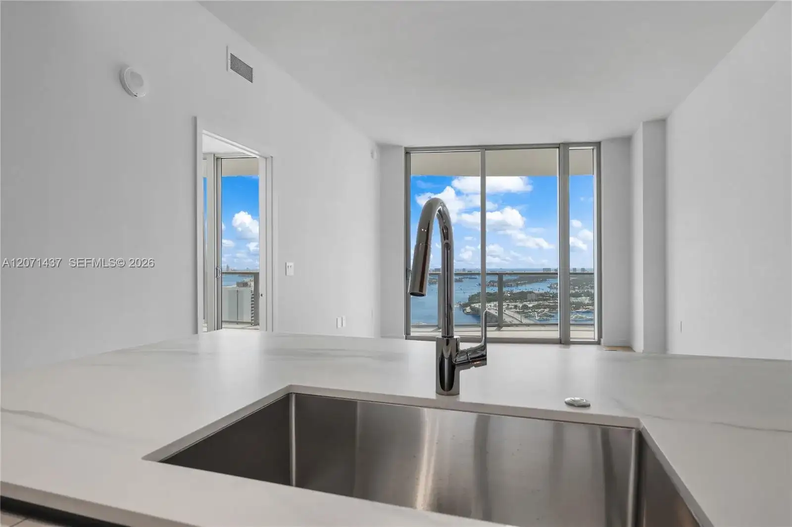 1400 Biscayne Blvd # 3405, Miami FL 33132 photo 5