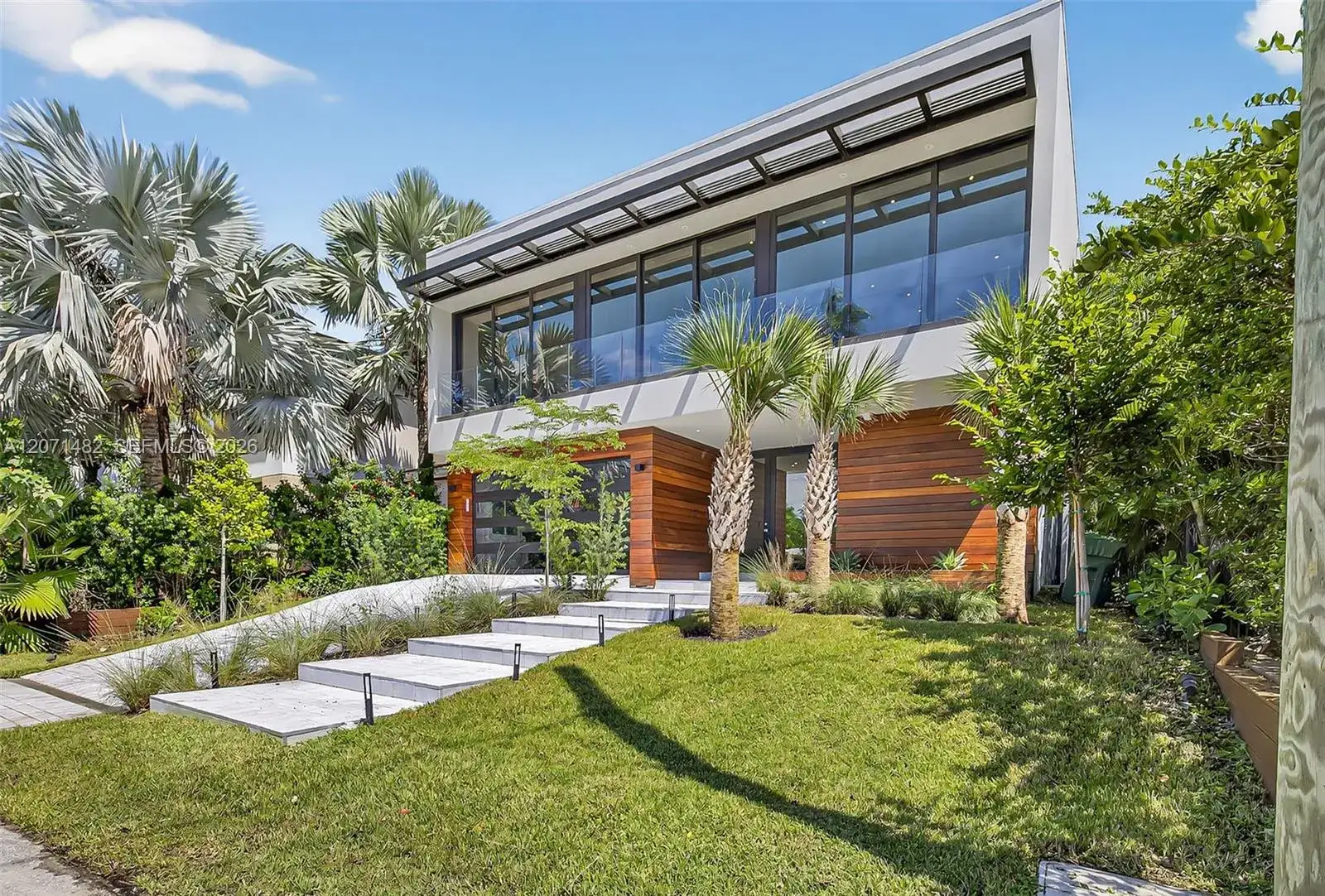 620 Solar Isle Dr, Fort Lauderdale FL 33301 photo 4