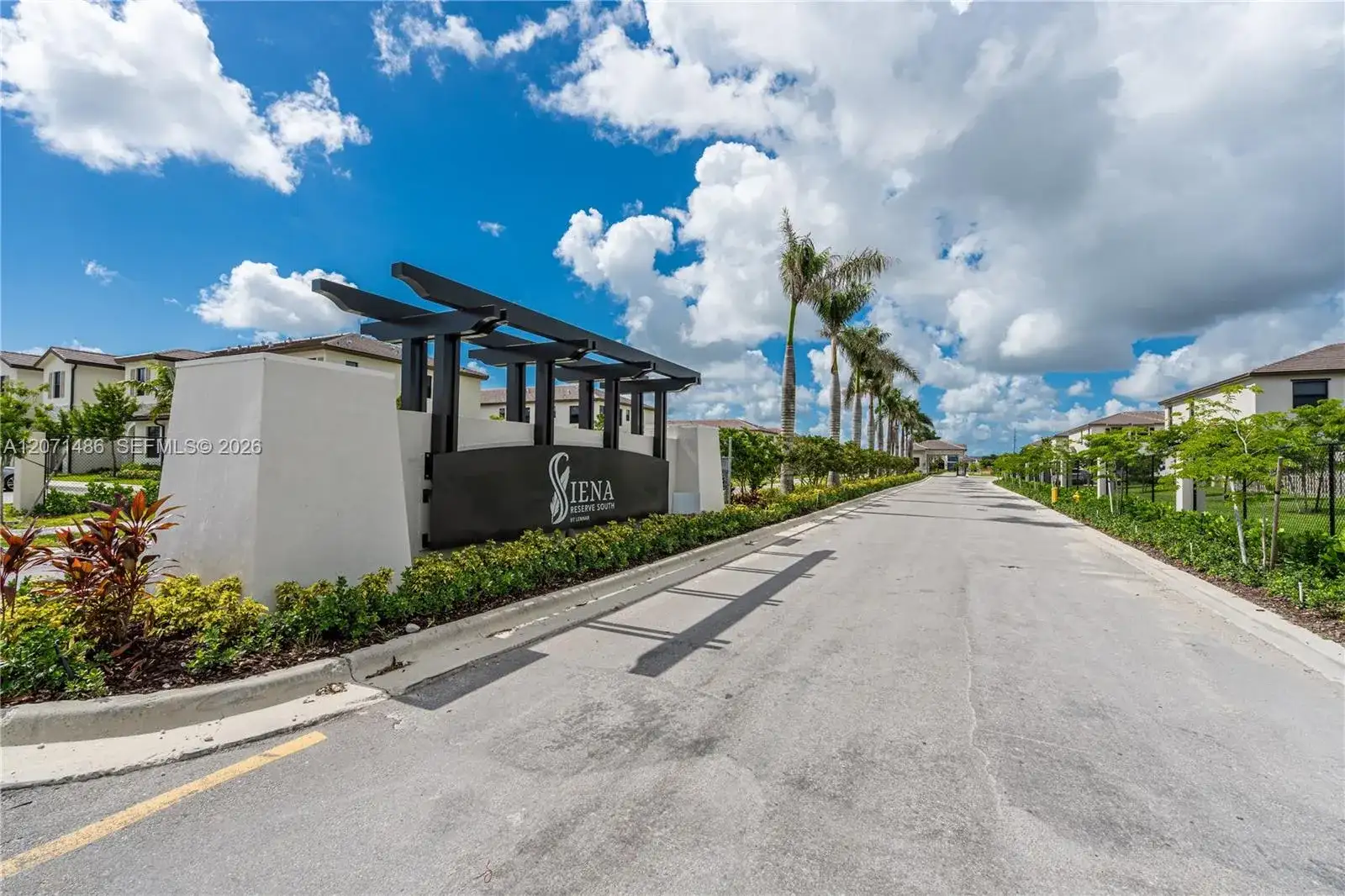 23469 SW 129th Pl, Homestead FL 33032 photo 4