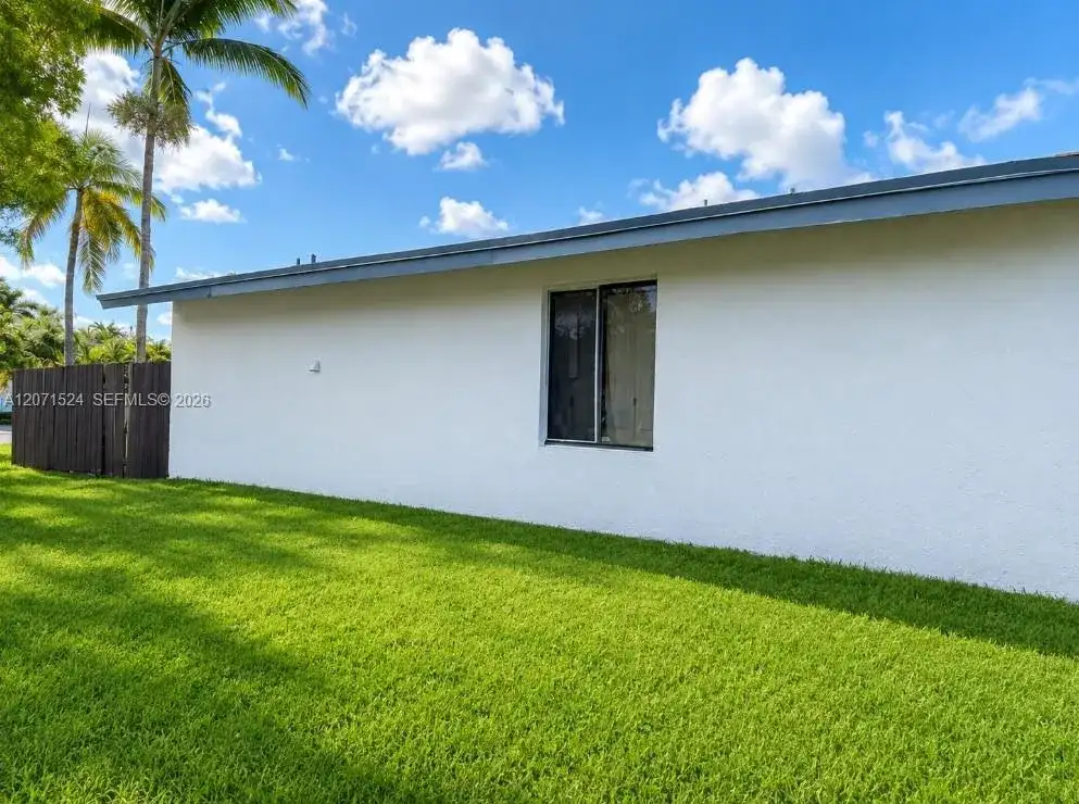 28012 SW 140th Ct, Homestead FL 33033 photo 3