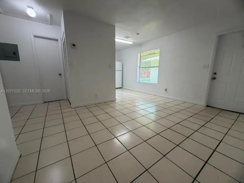 919 NW 2nd Ave # 3, Fort Lauderdale FL 33311 photo 2