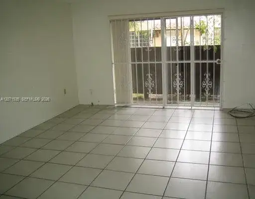 10818 N KENDALL DR # 23, Miami FL 33176 photo 2