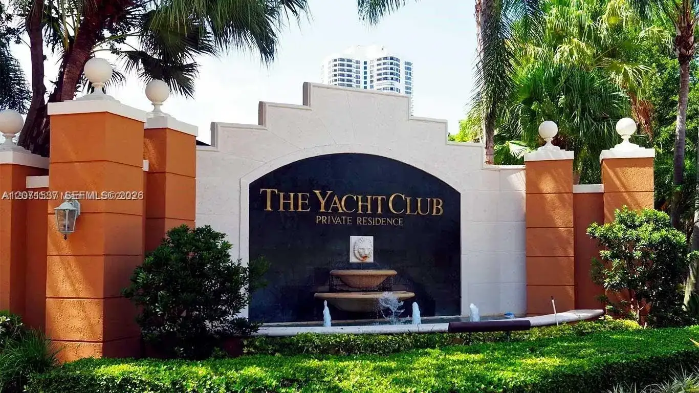 19777 E Country Club Dr, Aventura FL 33180 photo 5