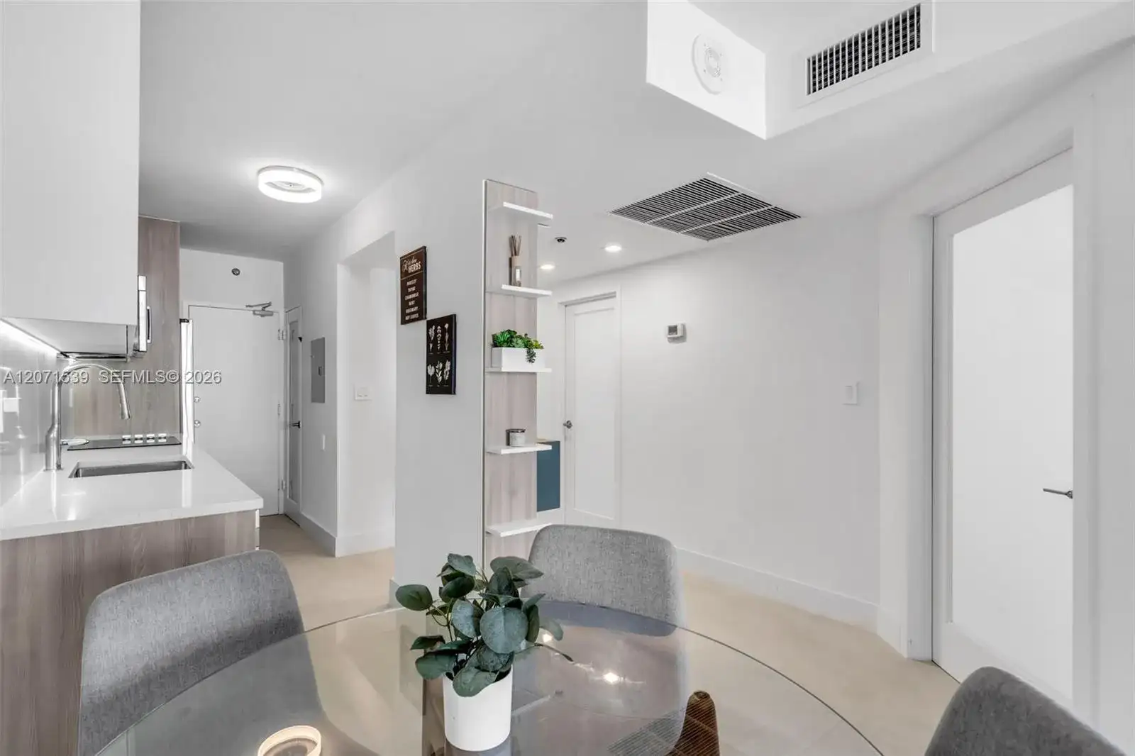 100 Lincoln Rd # 539, Miami Beach FL 33139 photo 3