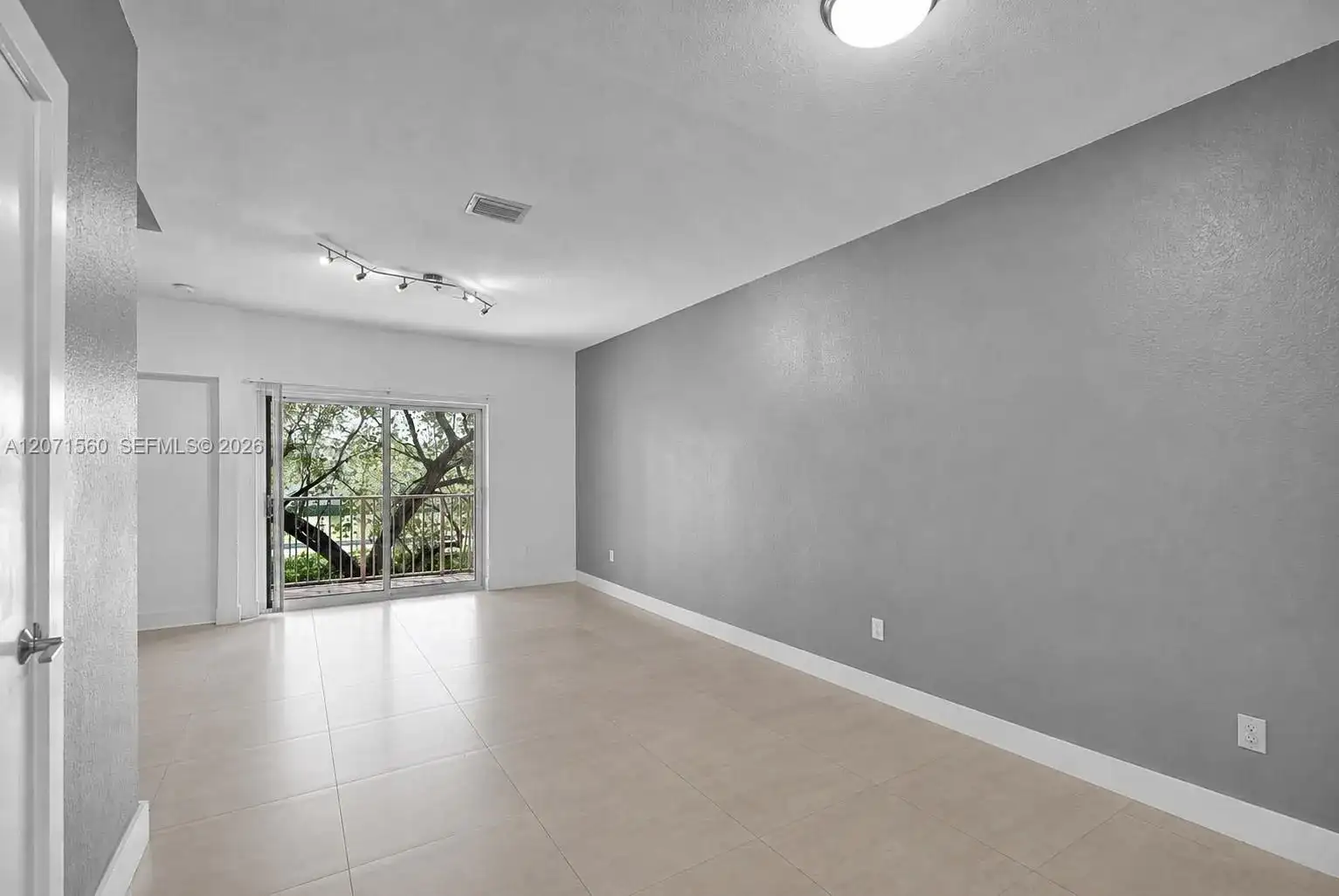 5670 NW 116th Ave # 222, Doral FL 33178 photo 5
