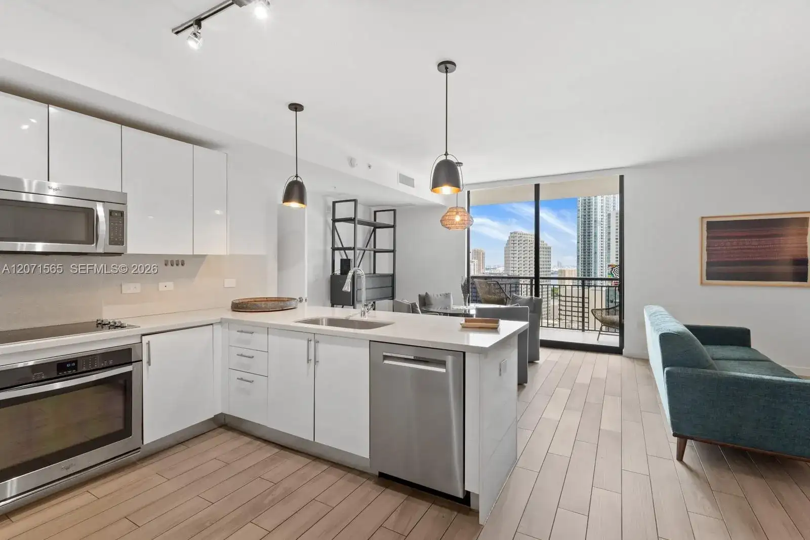 999 SW 1st Ave # 2502, Miami FL 33130 photo 4