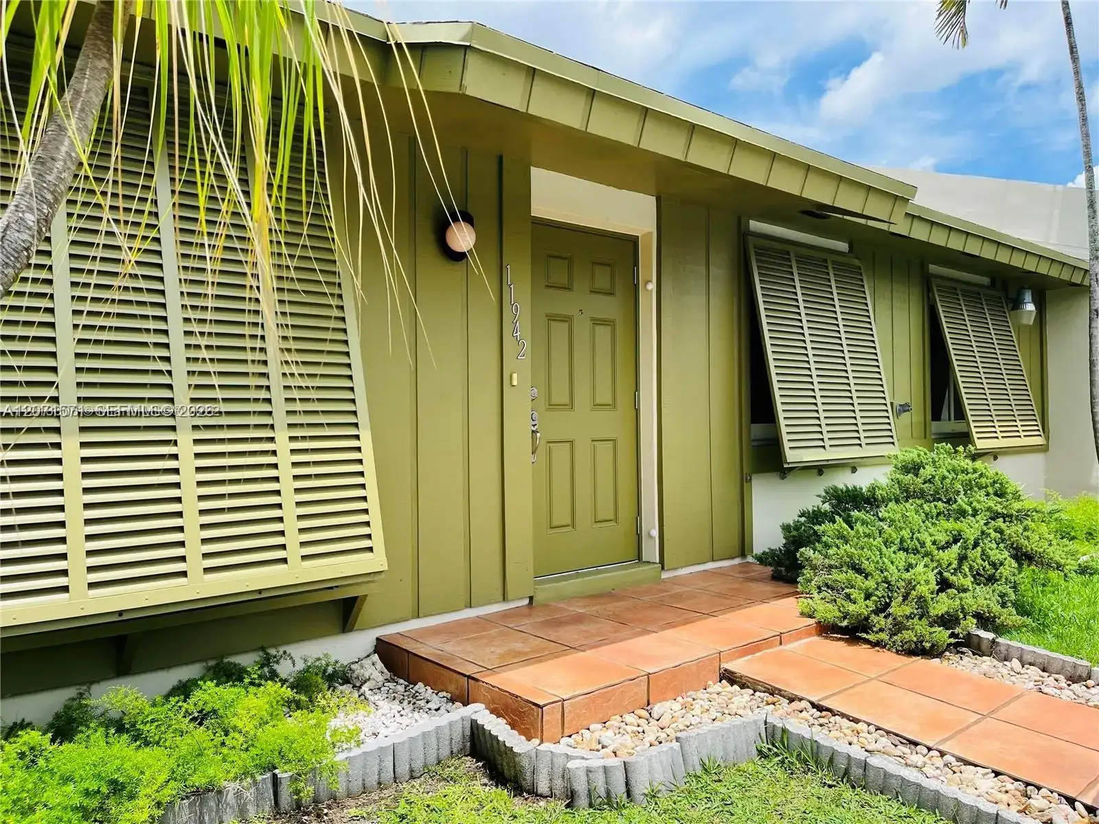 11942 SW 122nd Pl, Miami FL 33186 photo 3