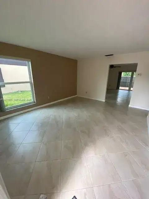 11942 SW 122nd Pl, Miami FL 33186 photo 5