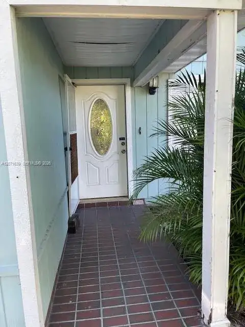 1685 20th Ave SW, Vero Beach FL 32962 photo 2