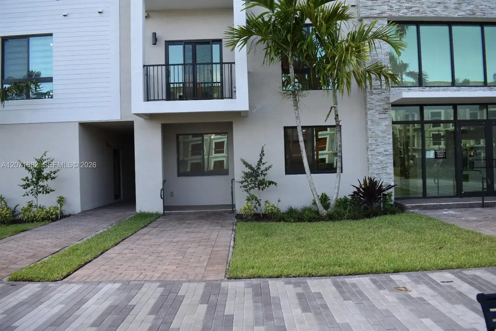 4640 NW 84 # 16, Doral FL 33166 photo 3