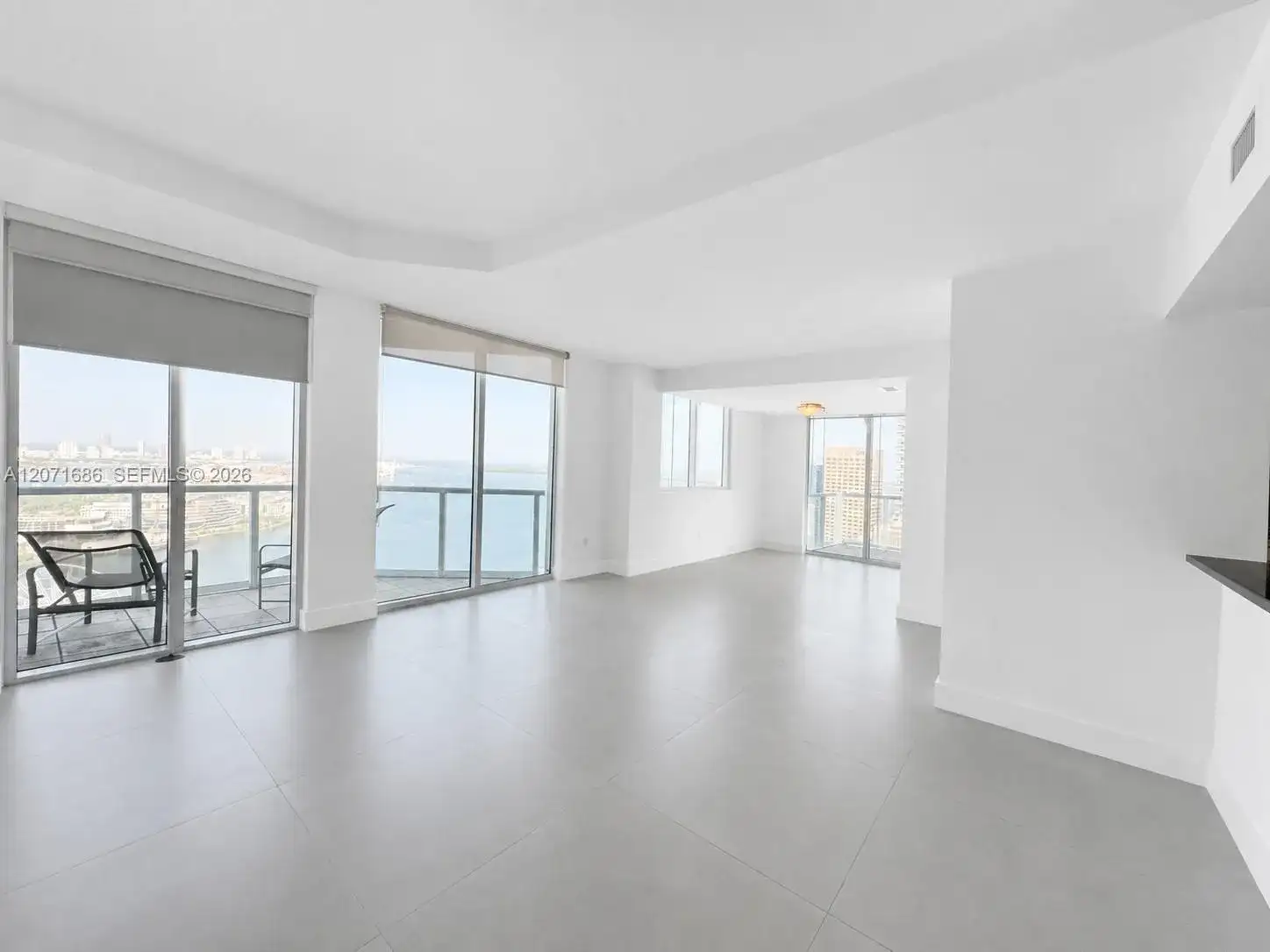 244 Biscayne Blvd # 3903, Miami FL 33132 photo 3