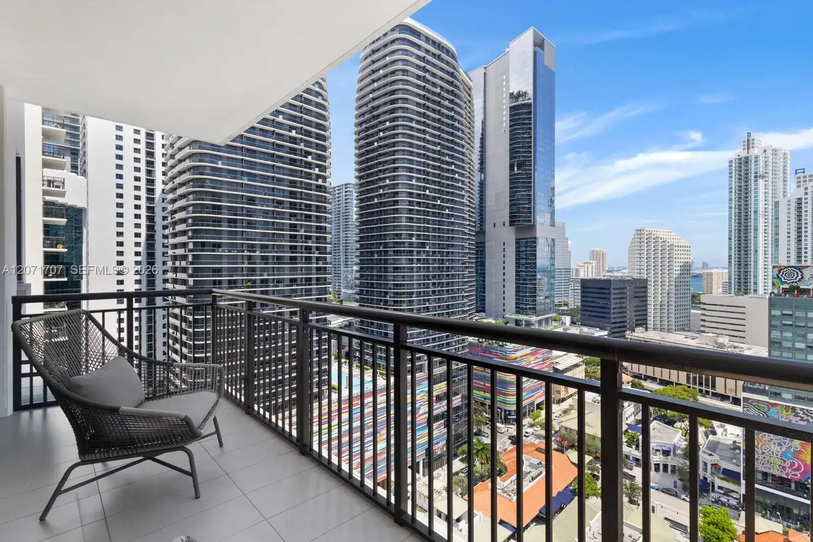 999 SW 1st Ave # 2502, Miami FL 33130 photo 3