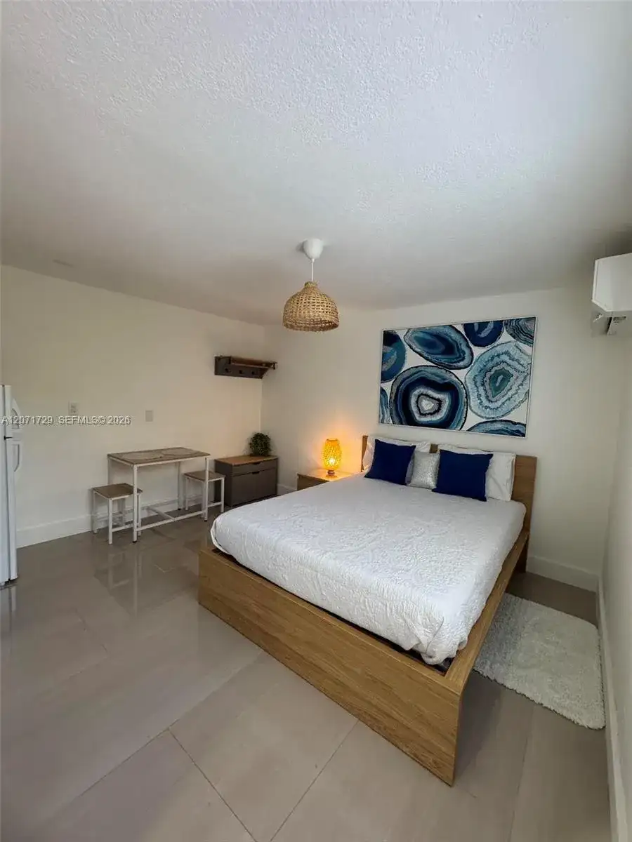 9635 SW 16th St, Miami FL 33165 photo 2