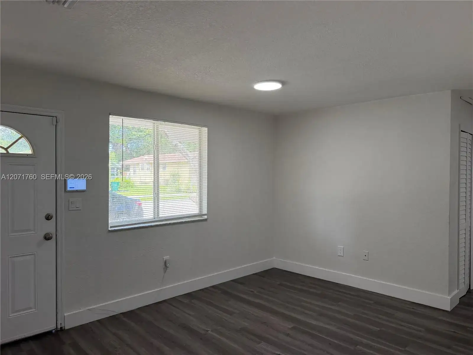 580 NW 58th St, Miami FL 33127 photo 2