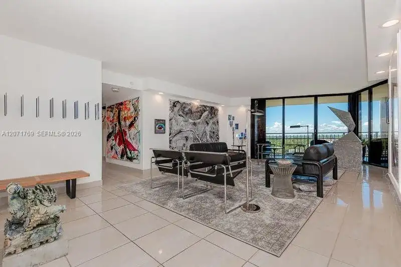 1000 QUAYSIDE TERRACE # 1901, Miami FL 33138 photo 2