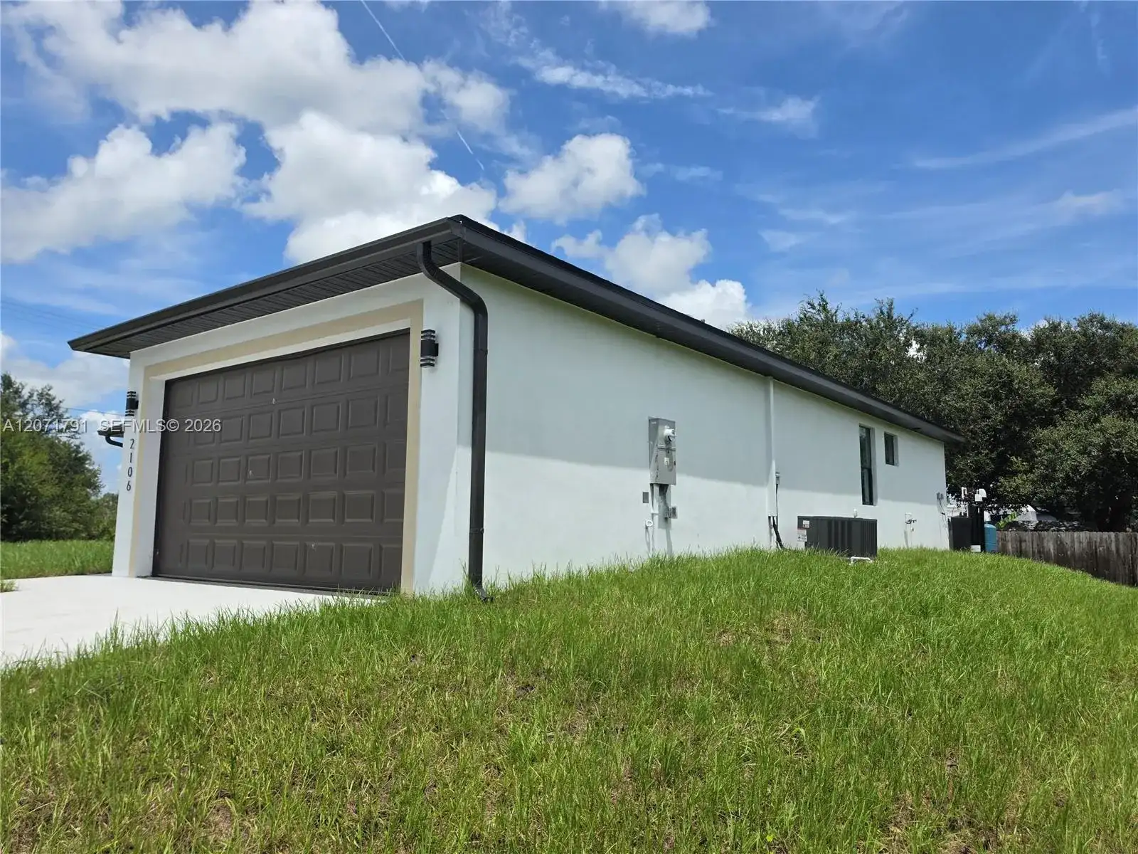2106 W 17th St, Lehigh Acres FL 33972 photo 3