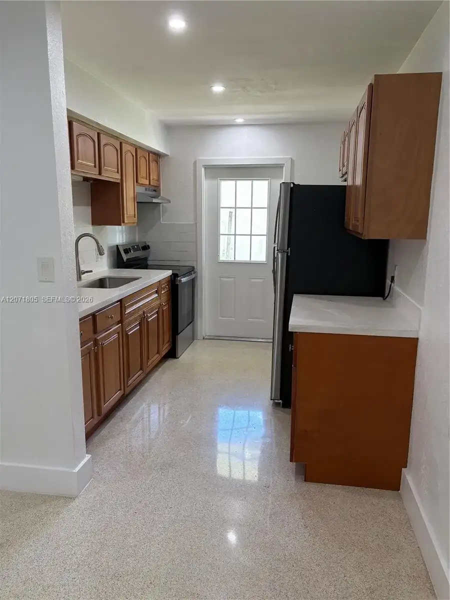 5080 SW 26th AVe # 2, Fort Lauderdale FL 33312 photo 2