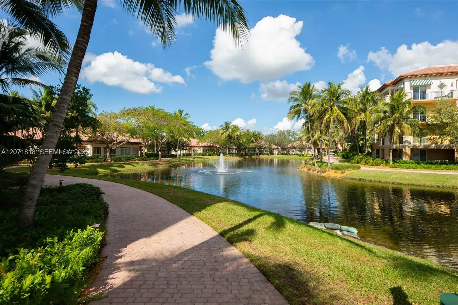 16135 Emerald Estates Dr # 165, Weston FL 33331 photo 3
