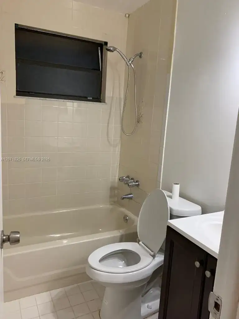 1008 SW 8th St # 1008, Hallandale Beach FL 33009 photo 5