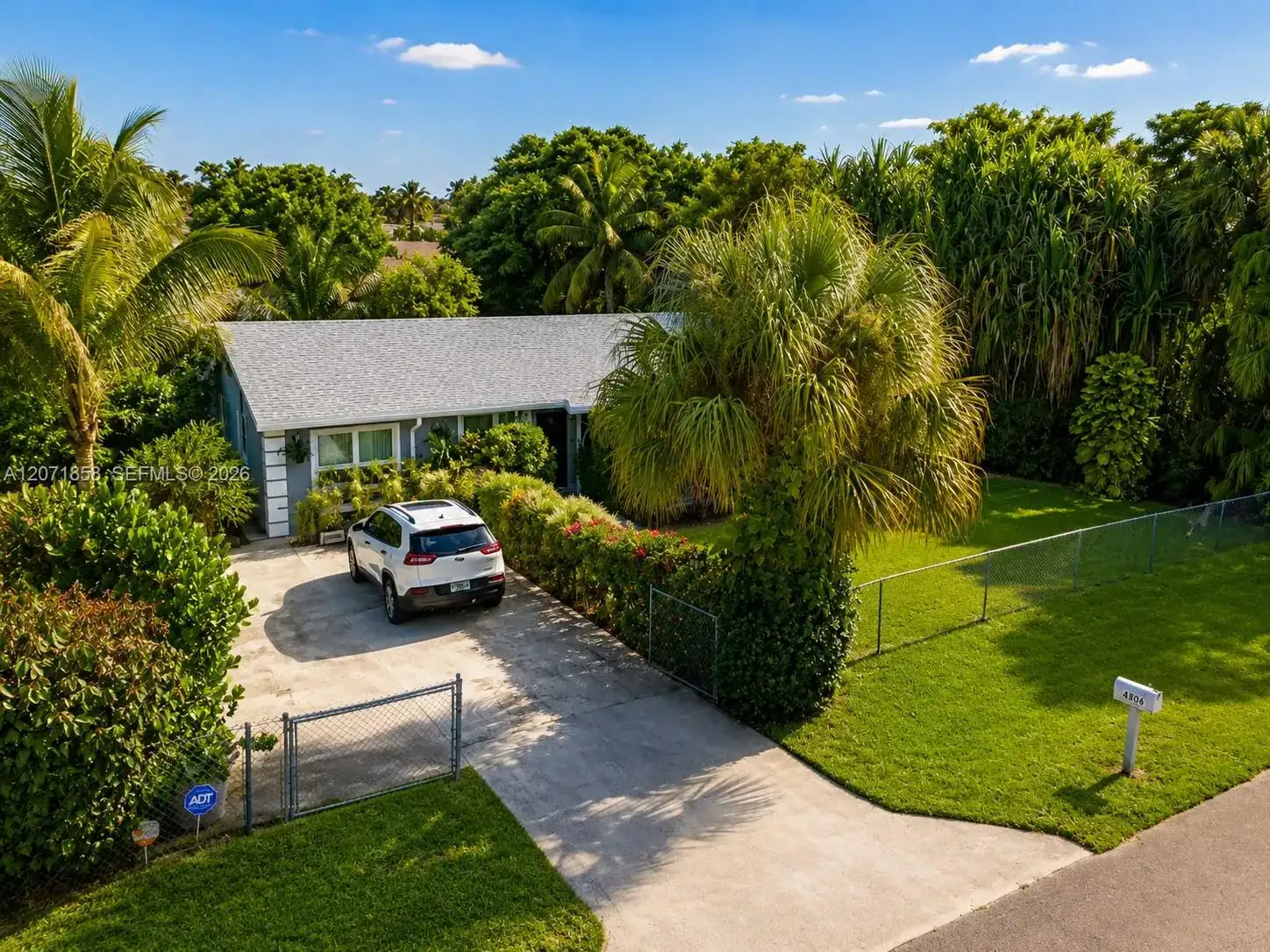 4806 Orlando Ave, West Palm Beach FL 33417 photo 3