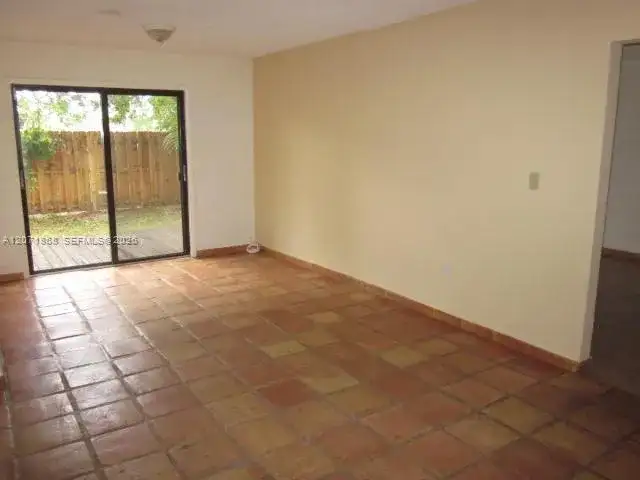 13224 SW 10 TE, Miami FL 33184 photo 3