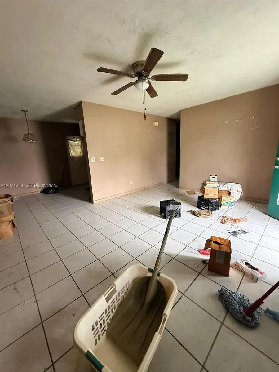 2911 NW 161st St, Miami Gardens FL 33054 photo 5